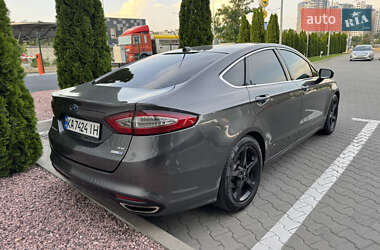 Седан Ford Fusion 2016 в 
