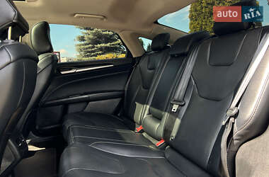 Седан Ford Fusion 2020 в 