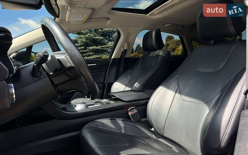 Седан Ford Fusion 2020 в Львове