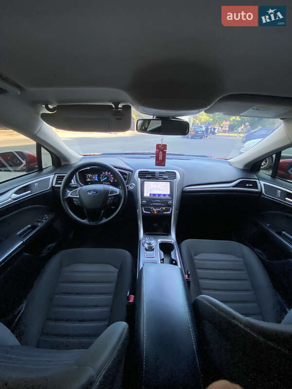 Седан Ford Fusion 2020 в Полтаві