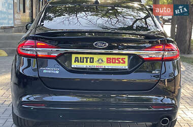 Седан Ford Fusion 2017 в 