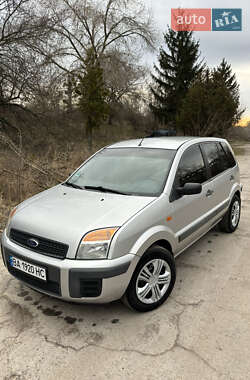Хэтчбек Ford Fusion 2005 в 