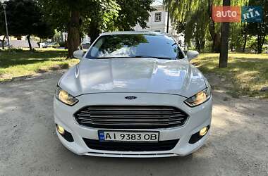 Седан Ford Fusion 2016 в 