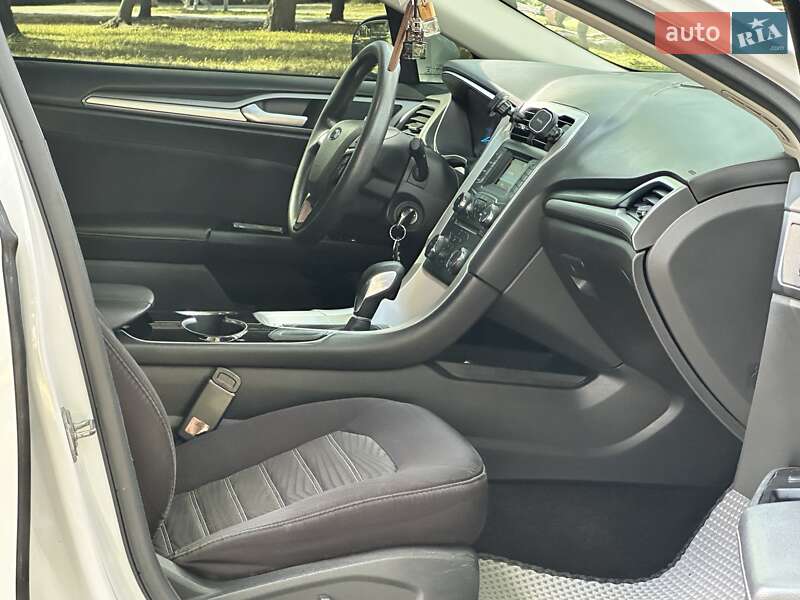 Седан Ford Fusion 2016 в Білій Церкві