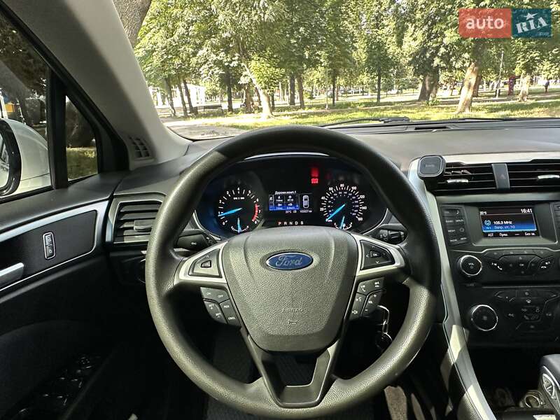 Седан Ford Fusion 2016 в Білій Церкві