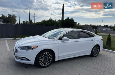 Седан Ford Fusion 2016 в 
