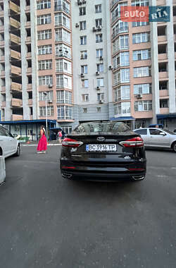 Седан Ford Fusion 2019 в 