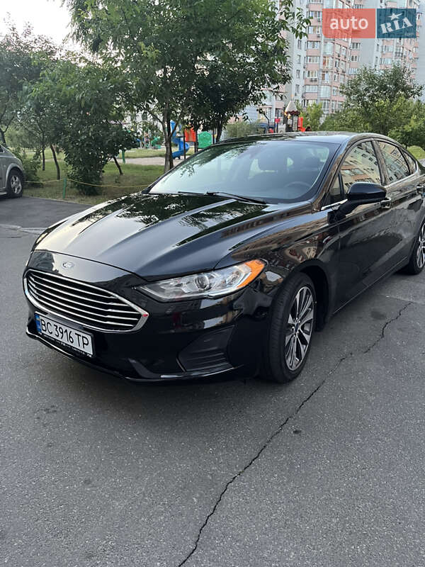 Седан Ford Fusion 2019 в Києві