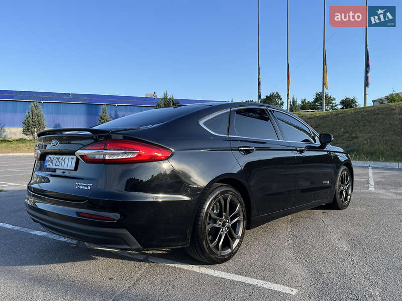Седан Ford Fusion 2018 в Вінниці