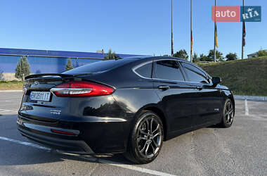 Седан Ford Fusion 2018 в 