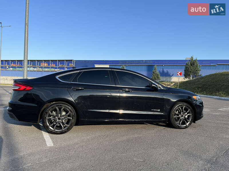Седан Ford Fusion 2018 в Вінниці