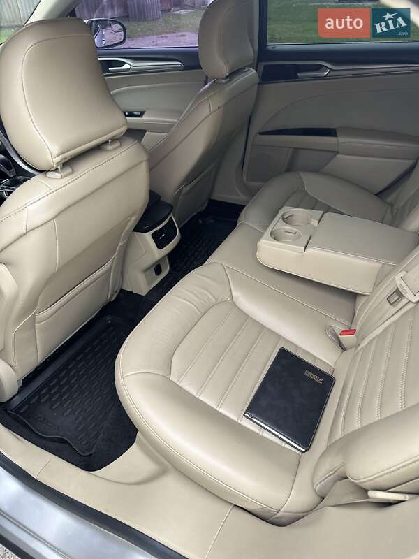 Седан Ford Fusion 2015 в Харькове