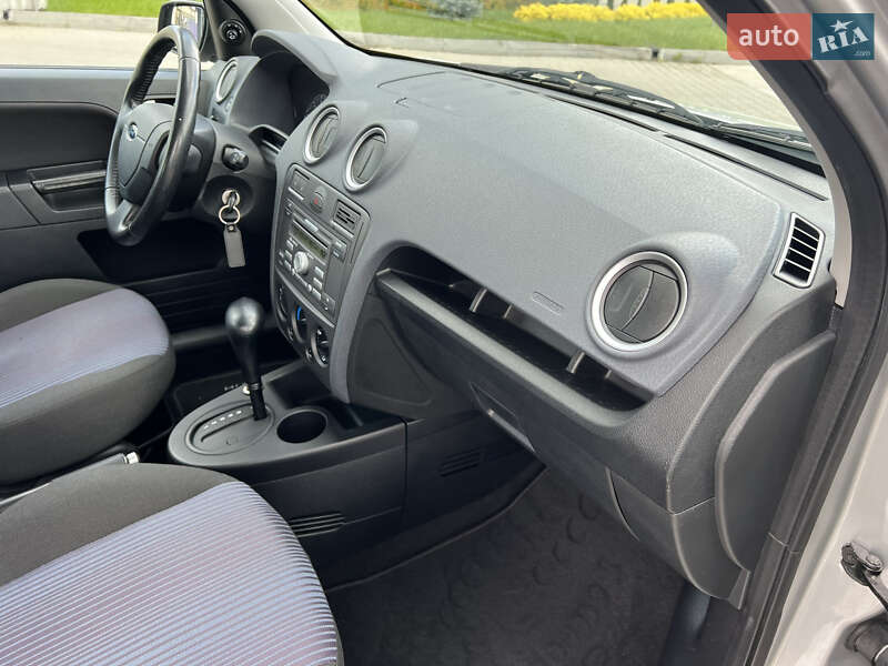 Хетчбек Ford Fusion 2007 в Луцьку