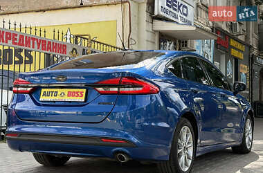 Седан Ford Fusion 2016 в 