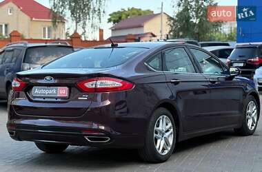 Седан Ford Fusion 2013 в 