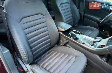 Седан Ford Fusion 2013 в 