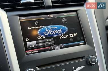 Седан Ford Fusion 2013 в 