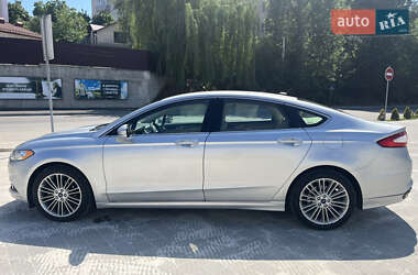 Седан Ford Fusion 2014 в 
