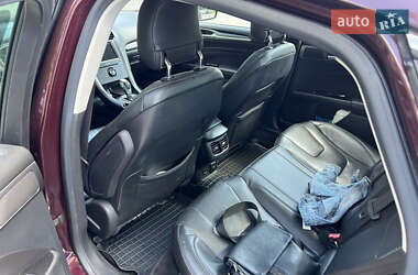 Седан Ford Fusion 2013 в 