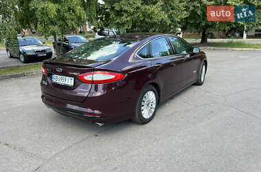 Седан Ford Fusion 2013 в 