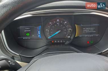 Седан Ford Fusion 2019 в 