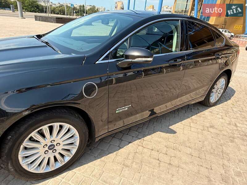Седан Ford Fusion 2016 в Харкові