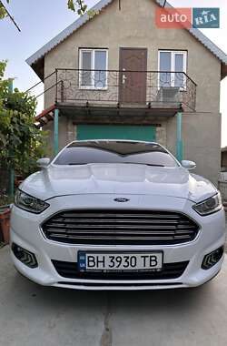 Седан Ford Fusion 2014 в 