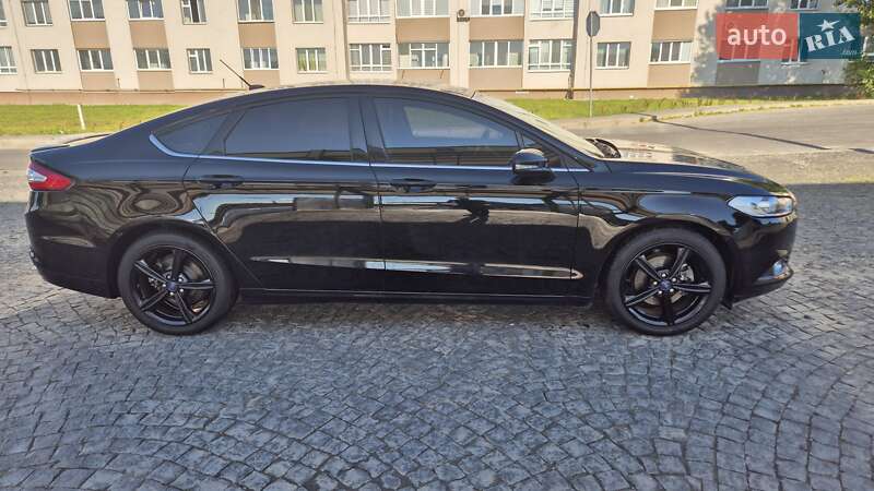 Седан Ford Fusion 2015 в Хмельницькому