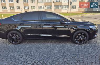 Седан Ford Fusion 2015 в 