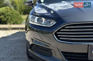 Седан Ford Fusion 2014 в 