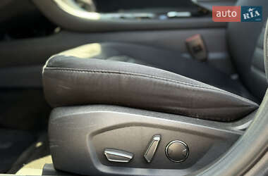 Седан Ford Fusion 2014 в 