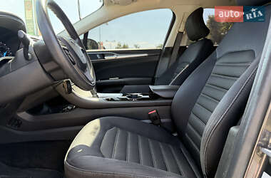Седан Ford Fusion 2014 в 