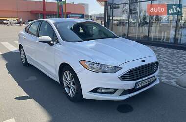 Седан Ford Fusion 2016 в 