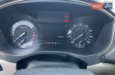 Седан Ford Fusion 2016 в 