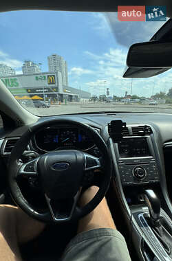 Седан Ford Fusion 2012 в 