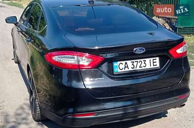 Седан Ford Fusion 2013 в 