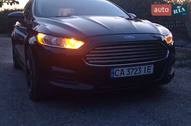 Седан Ford Fusion 2013 в Смеле
