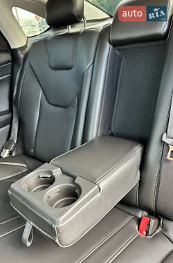 Седан Ford Fusion 2014 в 