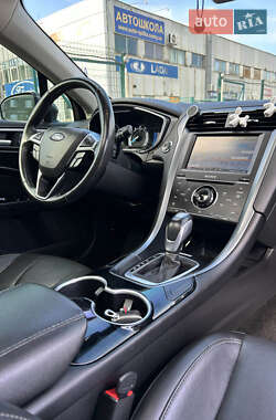 Седан Ford Fusion 2014 в 