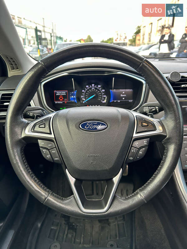 Седан Ford Fusion 2014 в Сумах