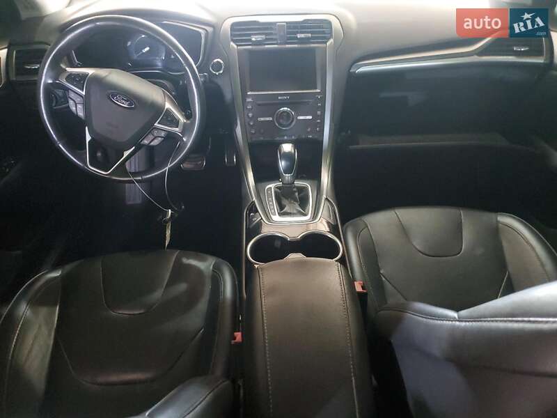 Седан Ford Fusion 2015 в Сумах