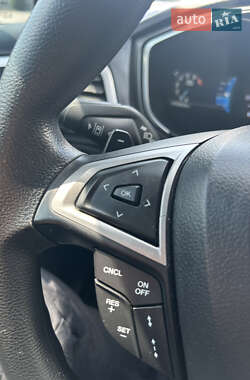 Седан Ford Fusion 2019 в 