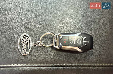 Седан Ford Fusion 2015 в 