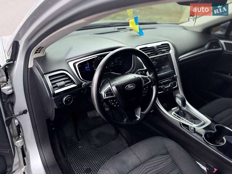 Седан Ford Fusion 2015 в Миколаєві