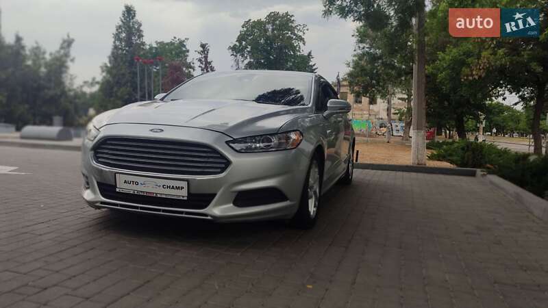Седан Ford Fusion 2015 в Миколаєві