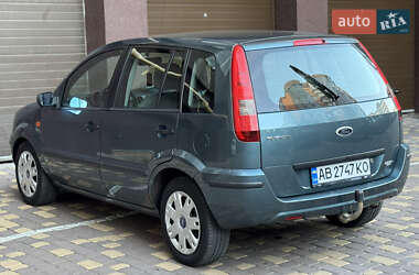 Хетчбек Ford Fusion 2004 в 