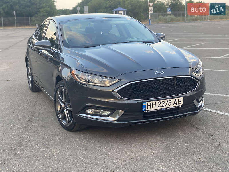 Седан Ford Fusion 2017 в Одесі