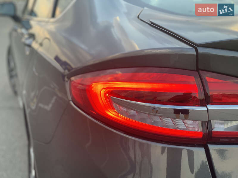 Седан Ford Fusion 2017 в Одесі