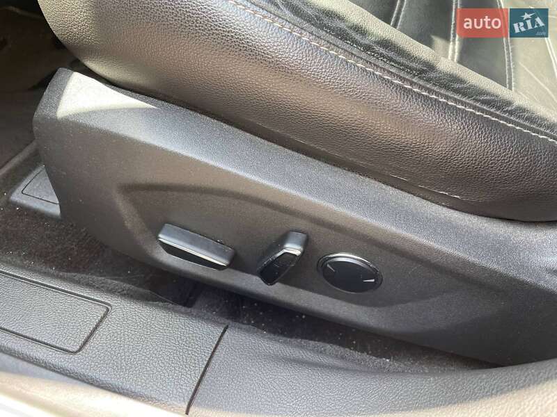 Седан Ford Fusion 2012 в Киеве фото 13 Седан Ford Fusion 2012 в Киеве