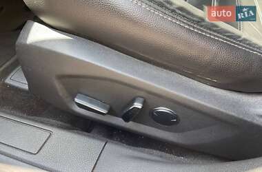 Седан Ford Fusion 2012 в 